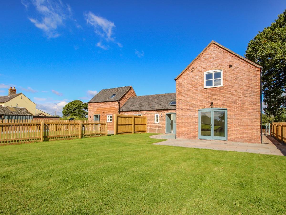 The Barn Villa Shrewsbury Exterior photo