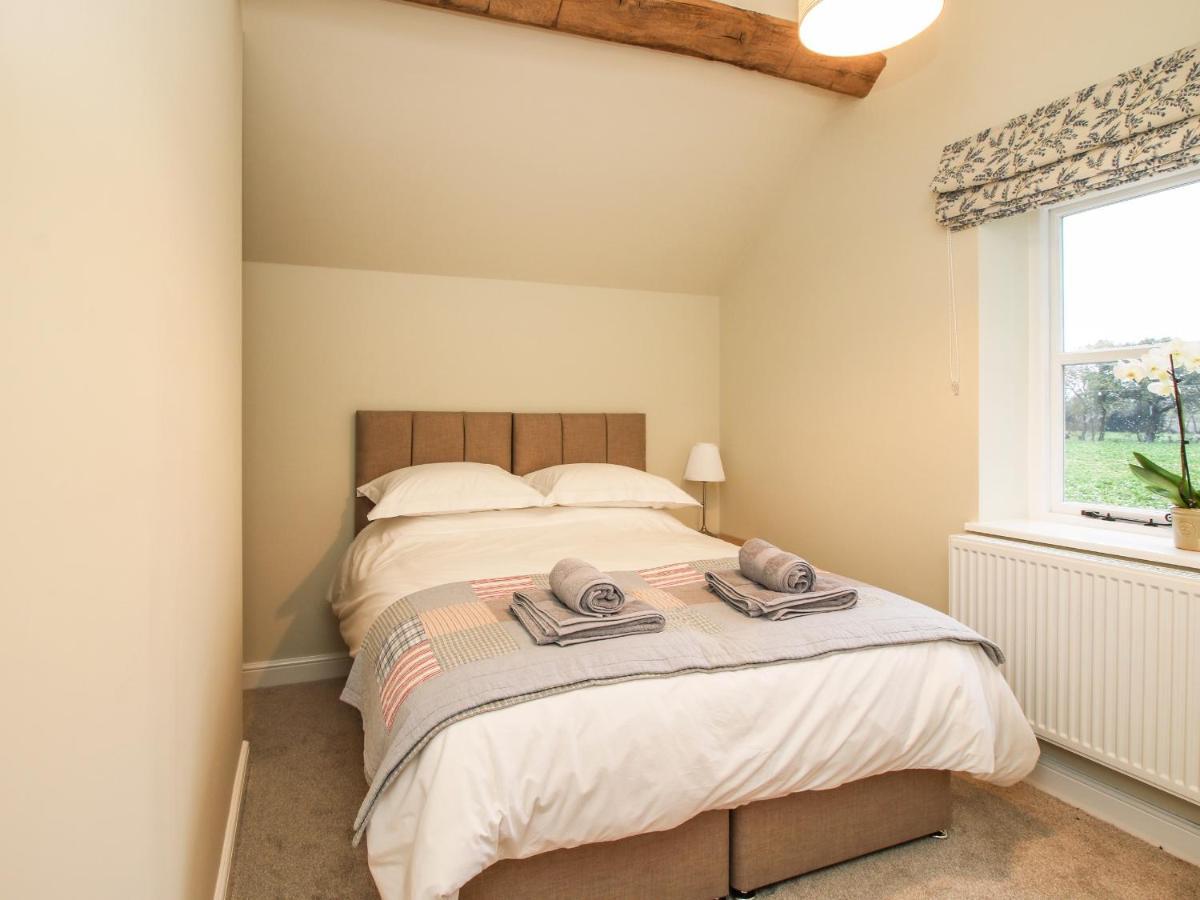 The Barn Villa Shrewsbury Exterior photo
